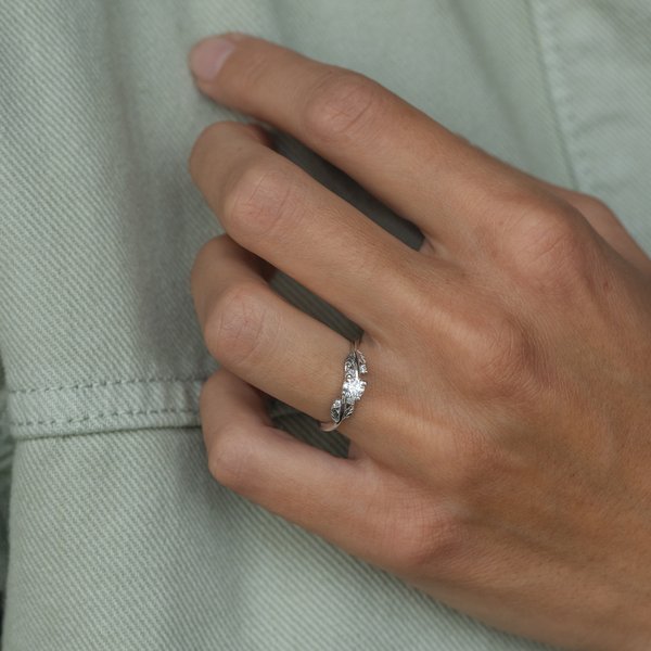Zásnubní prsten LOVE 113